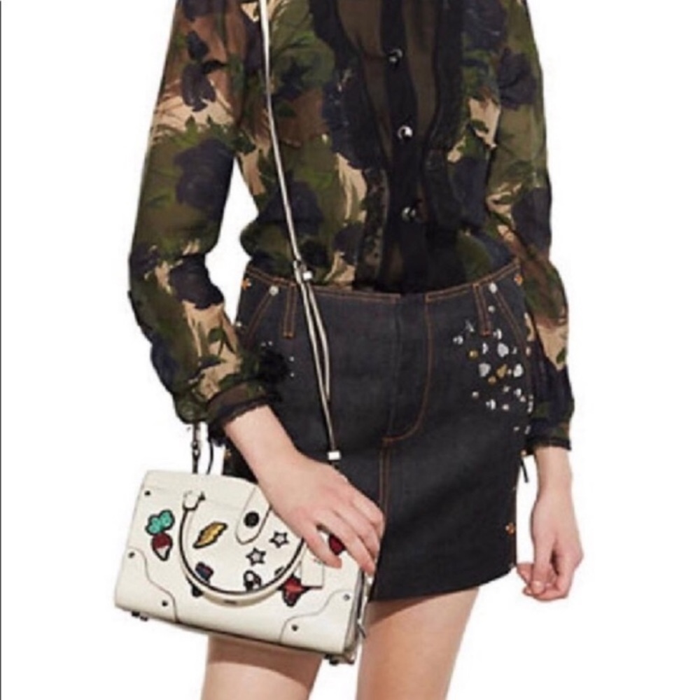 Coach Mercer Satchel 24 with souvenir embroidery